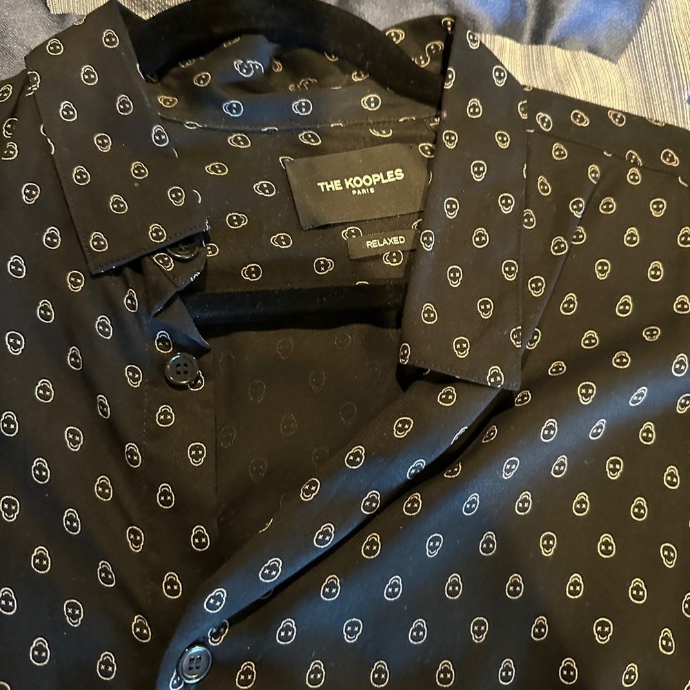 Slim fit button down with skulls